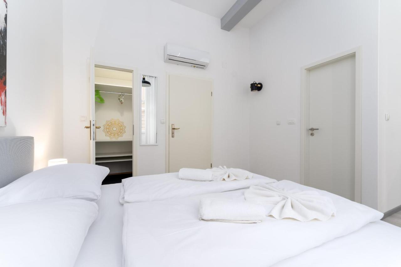 Centar Apartments Rijeka Exterior photo